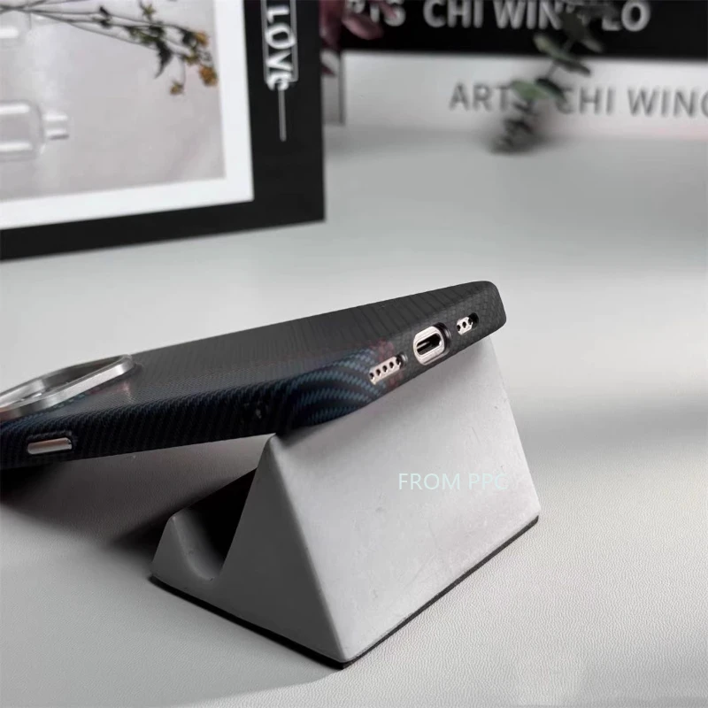 Carbon Fiber Magnetic Phone Ca - đánh giá và giá Phone Cases Dior