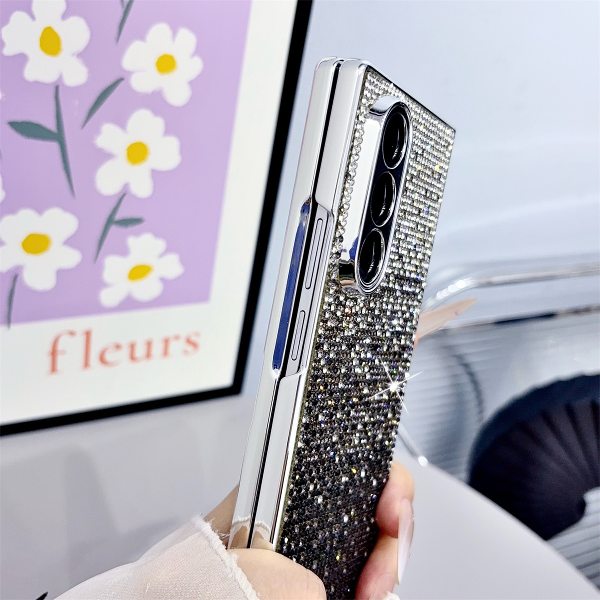 Luxury Gradient Glitter Rhines - đánh giá và giá Phone Cases Z Fold 5