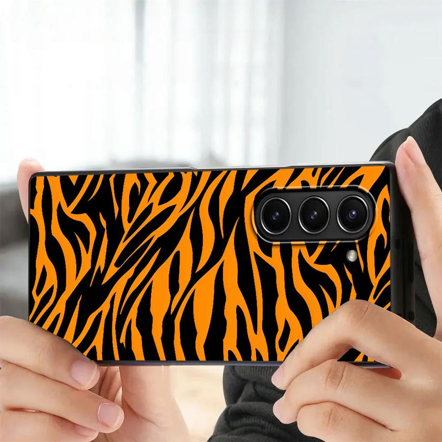 Zebra Striped Sunflower Back P - đánh giá và giá Phone Cases Z Fold 5